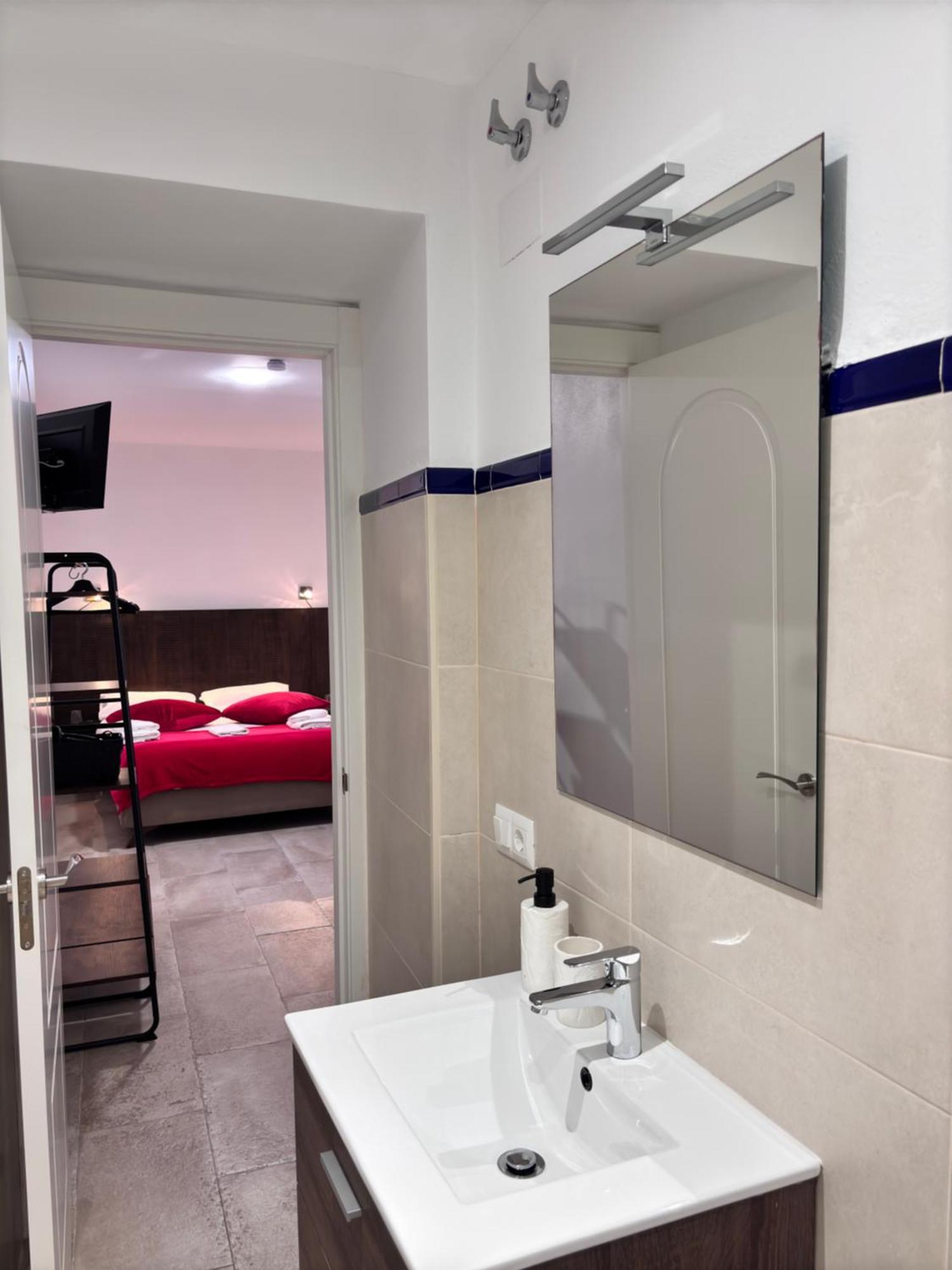 Shanti'S Andalusian Rooms Malaga Exterior photo