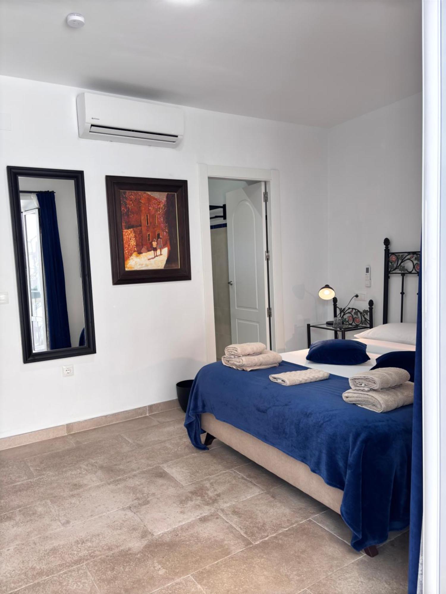 Shanti'S Andalusian Rooms Malaga Exterior photo