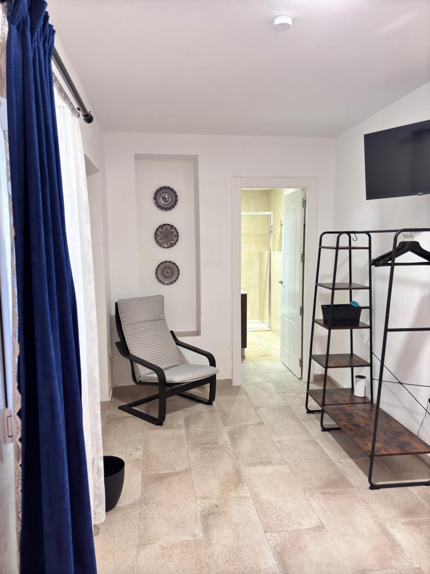 Shanti'S Andalusian Rooms Malaga Exterior photo